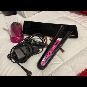 Dyson Straightener, charger, stand, travel case